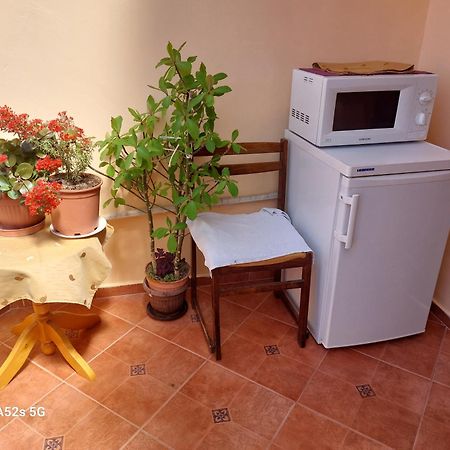 Homestay Kostadinov Pomorie Exterior photo