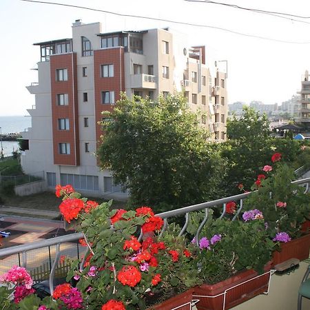 Homestay Kostadinov Pomorie Exterior photo