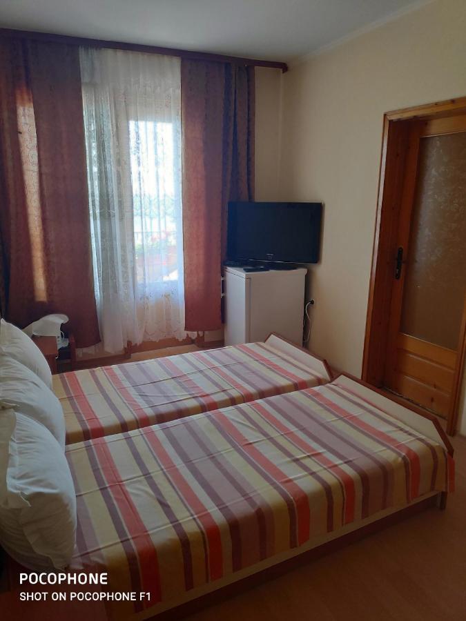 Homestay Kostadinov Pomorie Exterior photo