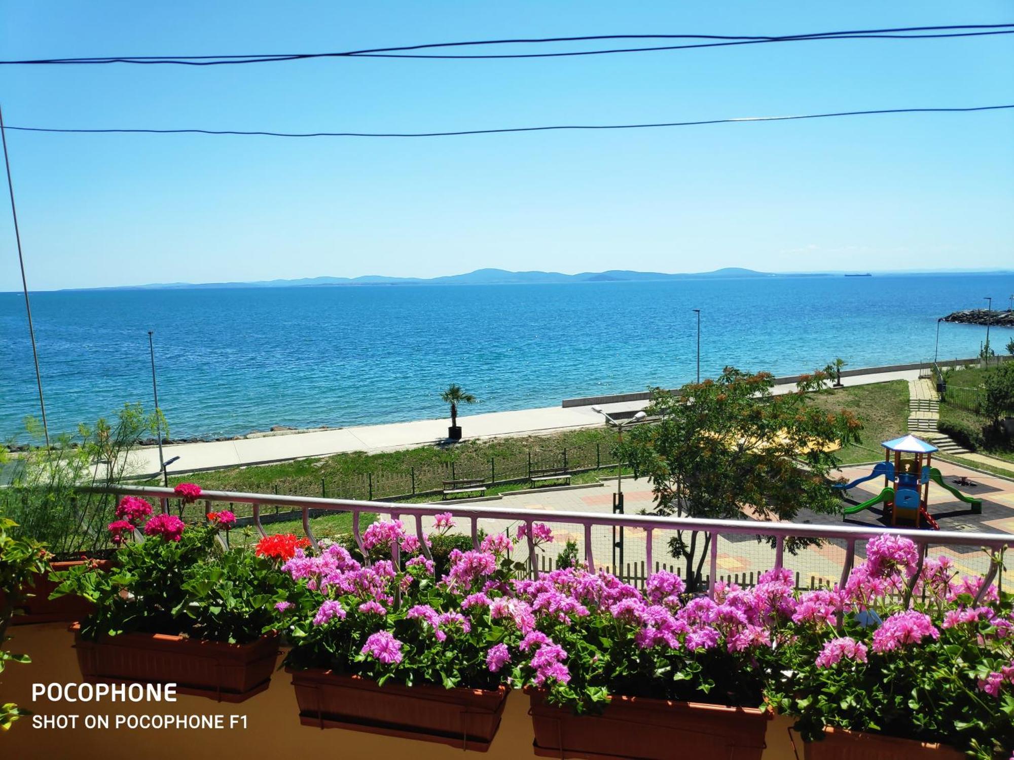 Homestay Kostadinov Pomorie Exterior photo