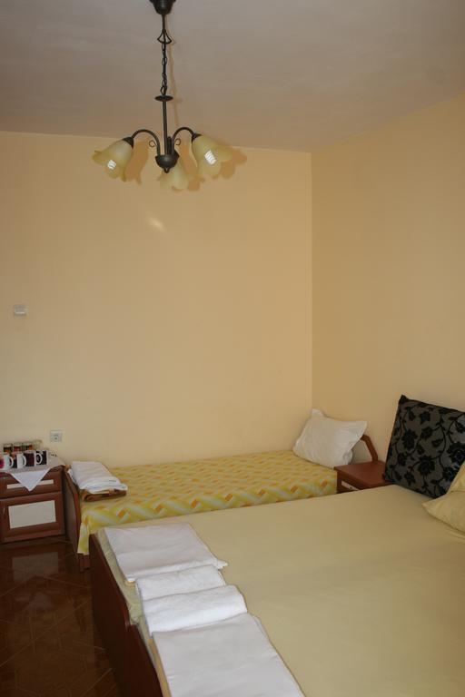 Homestay Kostadinov Pomorie Exterior photo